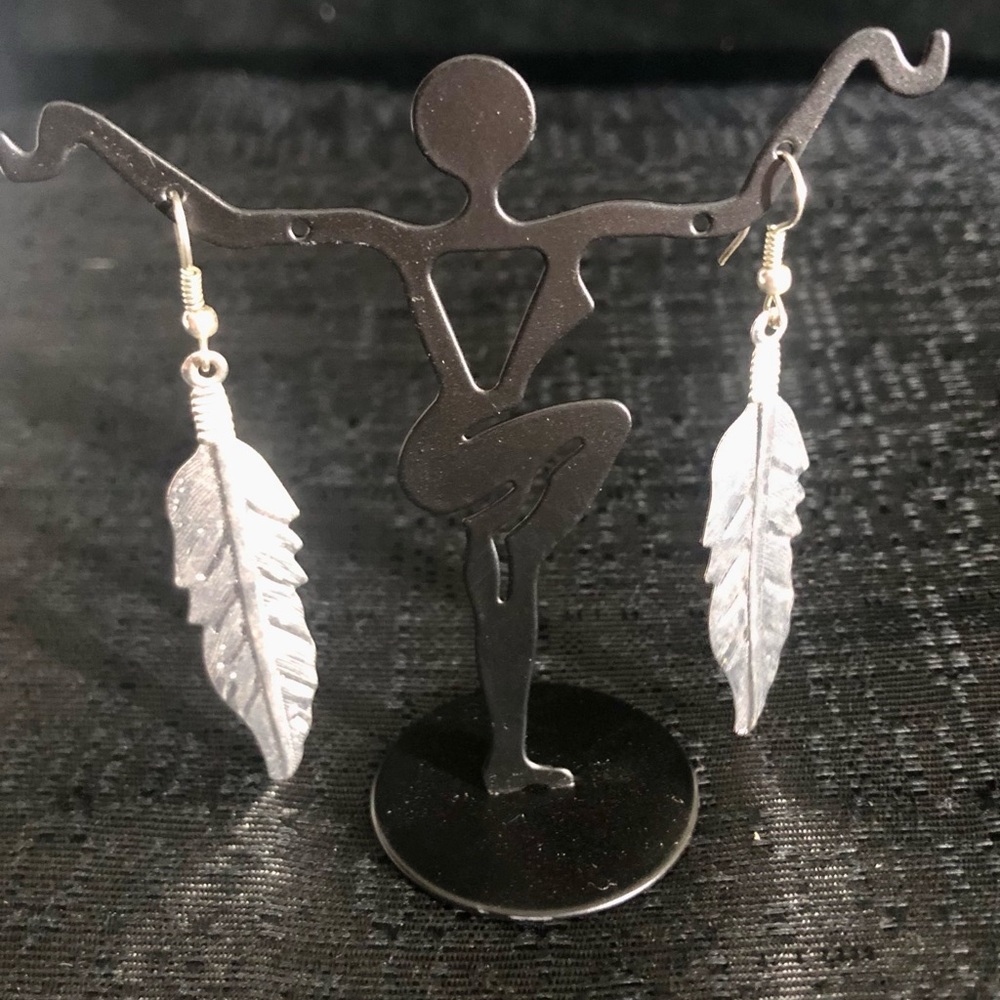 Silver Tone Feather Earrings Fish Hook Dangle Long Native Lightweight